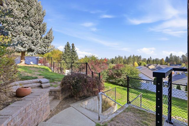 16540 N Morton Dr, Spokane, WA 99208