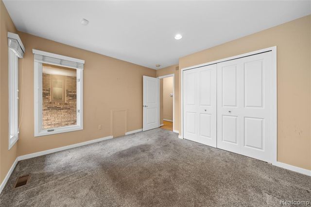 6607 Westbrooke Court, West Bloomfield, MI 48322