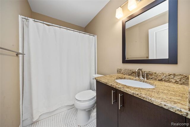 6607 Westbrooke Court, West Bloomfield, MI 48322