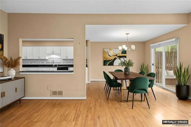 6607 Westbrooke Court, West Bloomfield, MI 48322