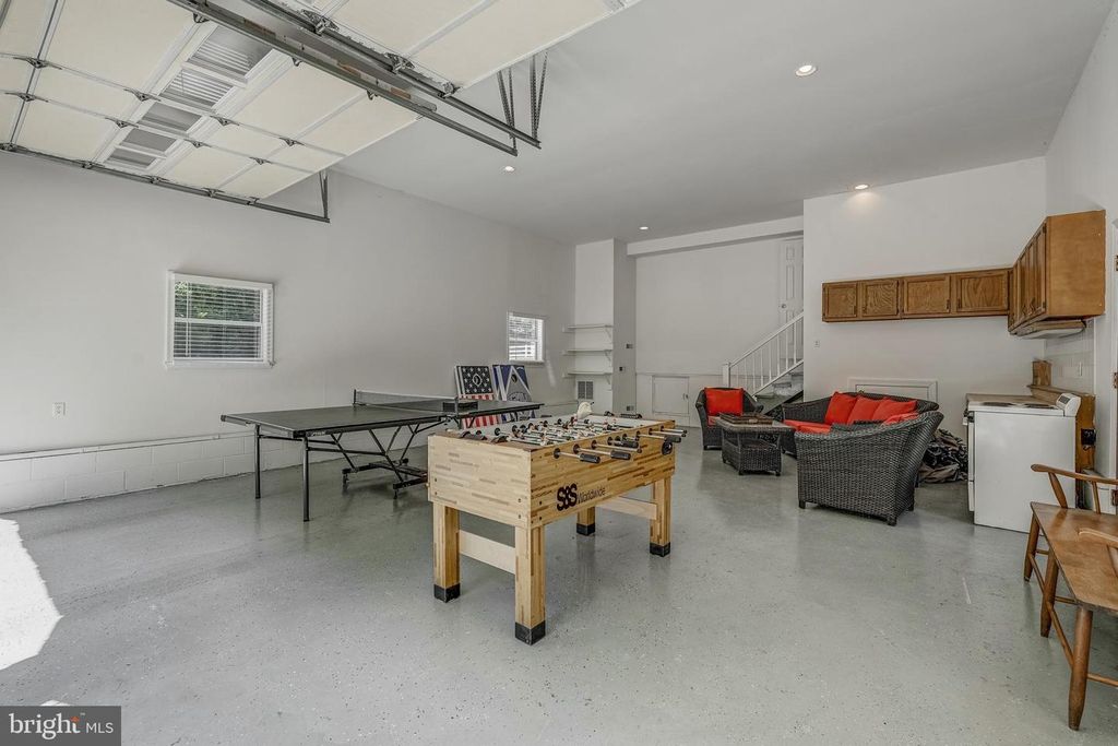 1183 DANIEL RD, Louisa, VA 23093