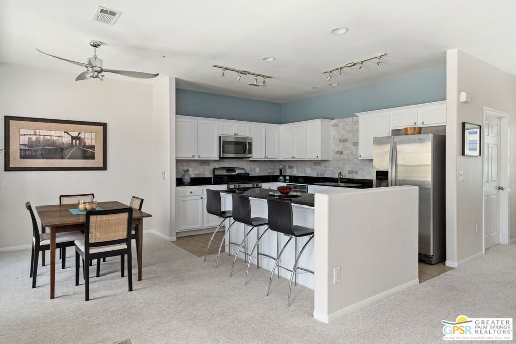 Image 5 of property listing at 67694 Duke Road 204, Cathedral City, CA 92234