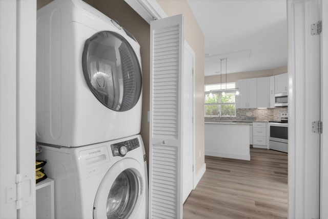 83 Mark Street, Destin, FL 32541