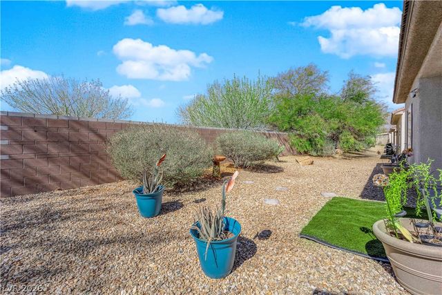 7633 Lily Trotter Street, North Las Vegas, NV 89084