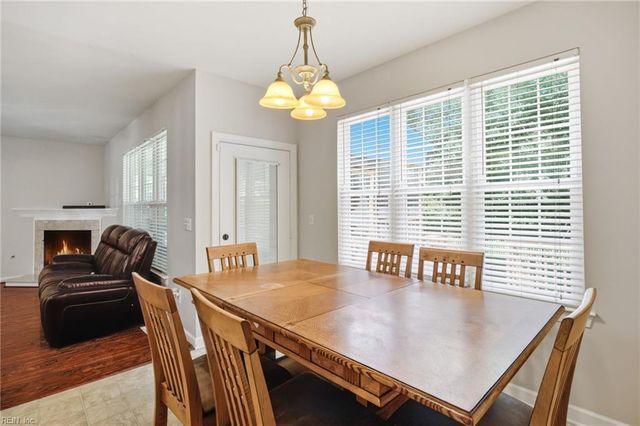 3126 N Stonebridge DR, Norfolk, VA 23504
