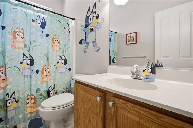 3126 N Stonebridge DR, Norfolk, VA 23504