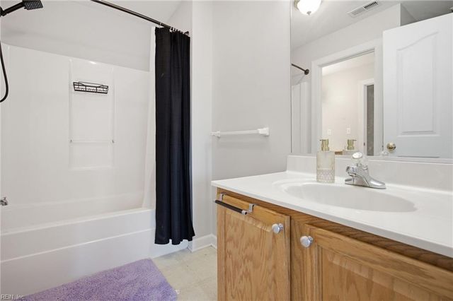 3126 N Stonebridge DR, Norfolk, VA 23504