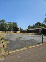 South Way 6300, Medford, OR 97504