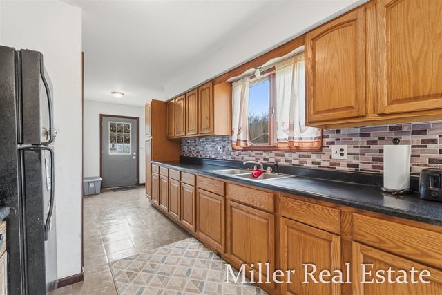 6130 Gurd Road, Hastings, MI 49058