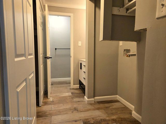 1815 Gardiner Ln APT K82, Louisville, KY 40205