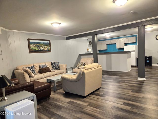 1815 Gardiner Ln APT K82, Louisville, KY 40205