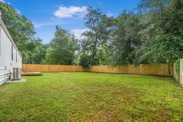 21950 Caney Drive, New Caney, TX 77357