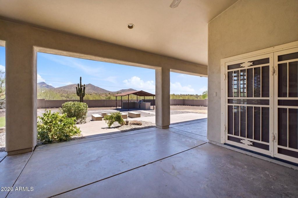 Image 23 of property listing at 40724 N CENTRAL Avenue, Phoenix, AZ 85086