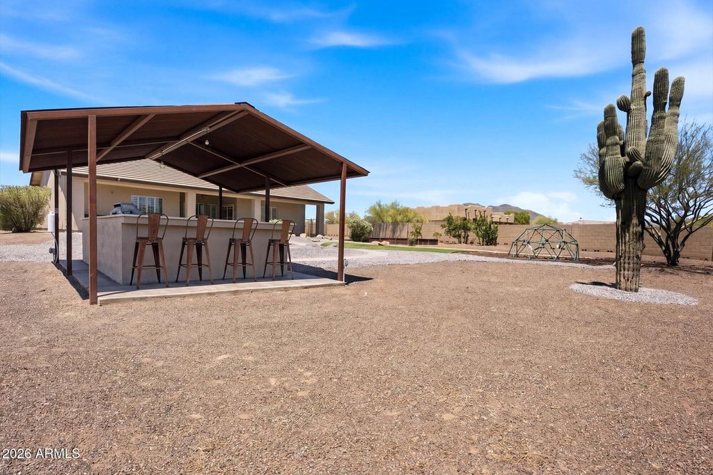 Image 24 of property listing at 40724 N CENTRAL Avenue, Phoenix, AZ 85086