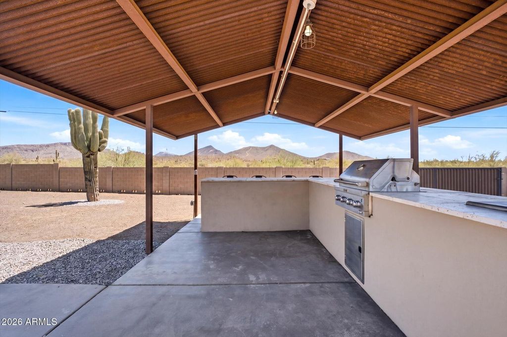 Image 25 of property listing at 40724 N CENTRAL Avenue, Phoenix, AZ 85086