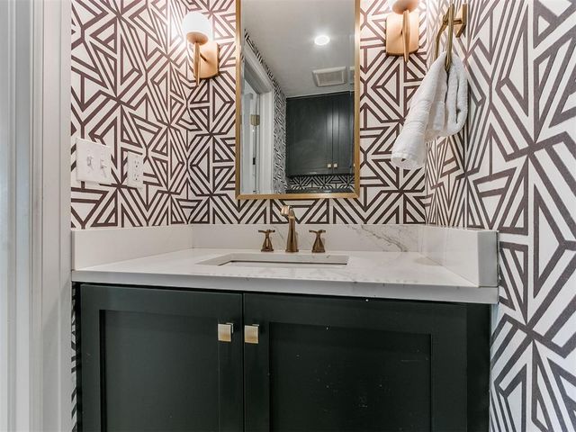 1201 Glenbrook Drive 5, Oklahoma City, OK 73118