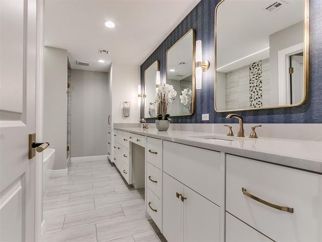 1201 Glenbrook Drive 5, Oklahoma City, OK 73118