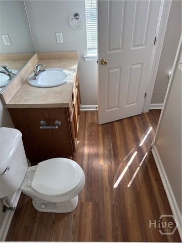 35 Ross Way, Richmond Hill, GA 31324