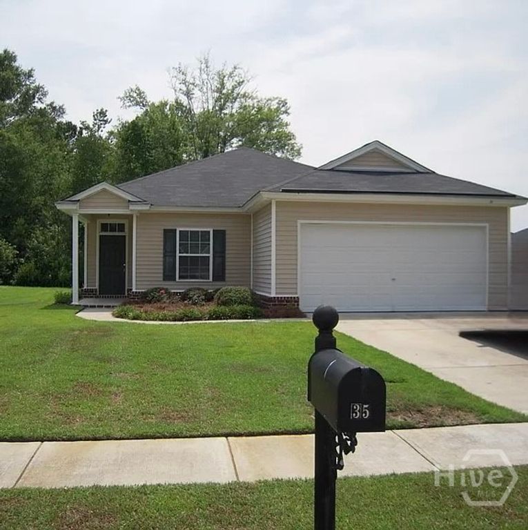 35 Ross Way, Richmond Hill, GA 31324