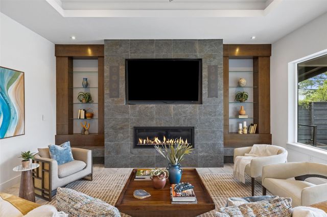 10804 Rush RD 2, Austin, TX 78732