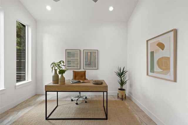 10804 Rush RD 2, Austin, TX 78732
