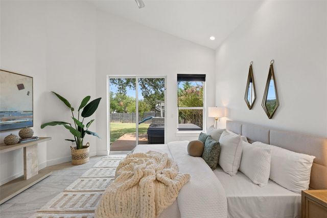 10804 Rush RD 2, Austin, TX 78732