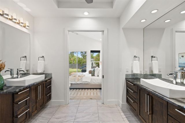 10804 Rush RD 2, Austin, TX 78732