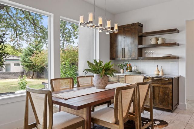 10804 Rush RD 2, Austin, TX 78732