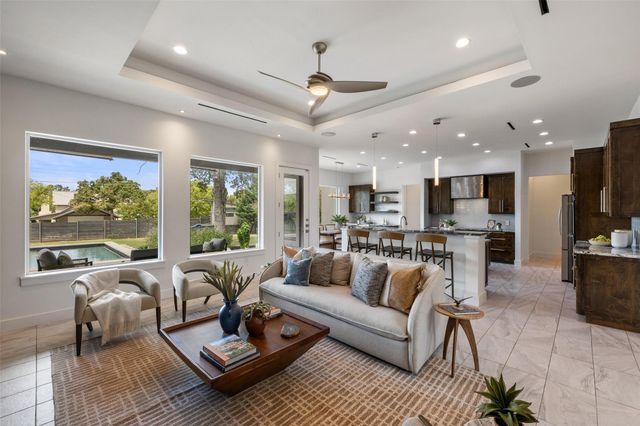 10804 Rush RD 2, Austin, TX 78732