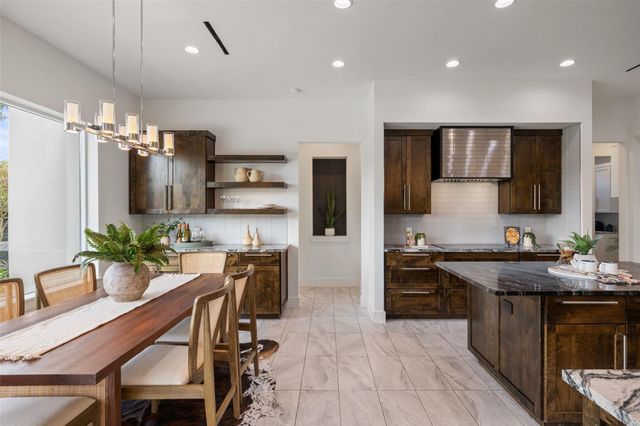 10804 Rush RD 2, Austin, TX 78732