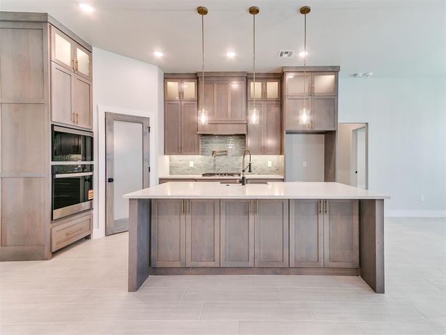 1304 Monterey Drive, Norman, OK 73072