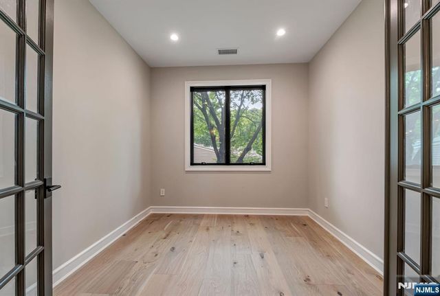 455 Sunset Avenue, Haworth, NJ 07641