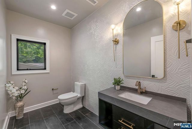 455 Sunset Avenue, Haworth, NJ 07641