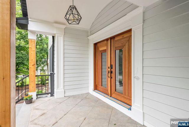 455 Sunset Avenue, Haworth, NJ 07641