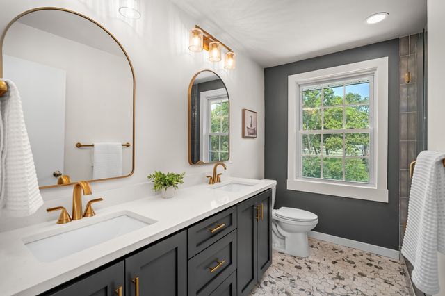 801 Joyce Ln, Nashville, TN 37216