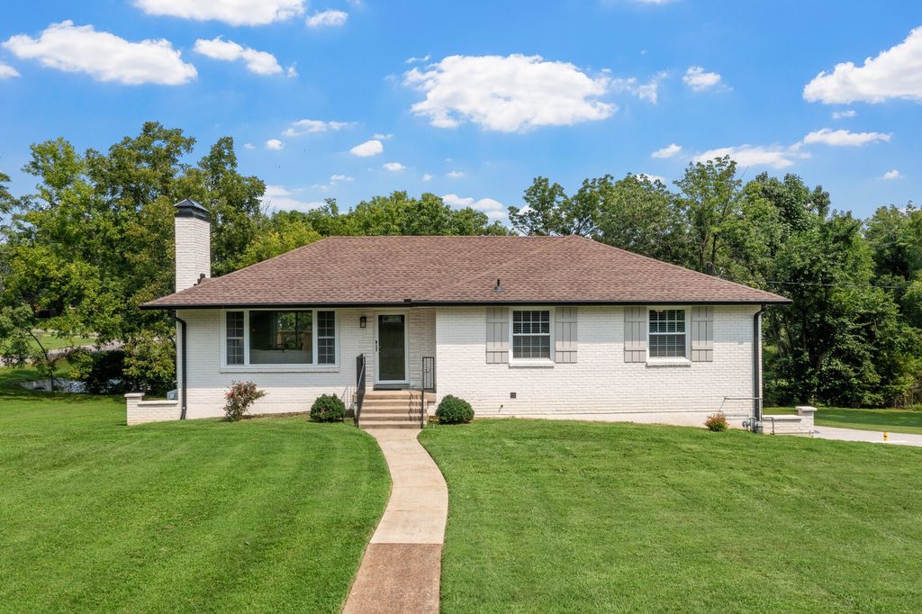 801 Joyce Ln, Nashville, TN 37216