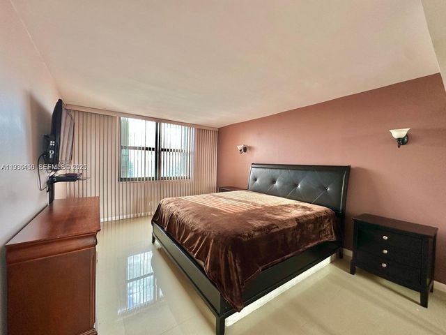 2401 S Ocean Dr 707, Hollywood, FL 33019