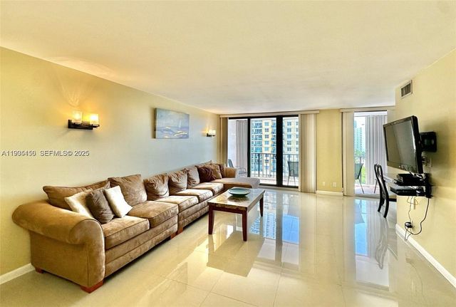 2401 S Ocean Dr 707, Hollywood, FL 33019