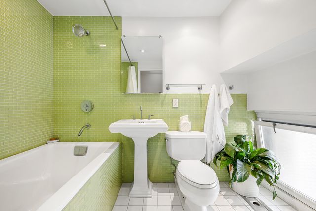 3 HANOVER Square PH22B, New York City, NY 10004