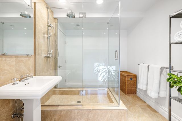 3 HANOVER Square PH22B, New York City, NY 10004
