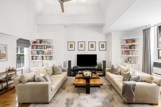 3 HANOVER Square PH22B, New York City, NY 10004