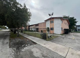 19080 NE 3rd Ct 312, Miami, FL 33179