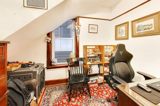 3243 N Hoyne Avenue, Chicago, IL 60618