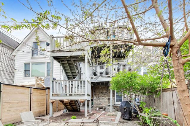 3243 N Hoyne Avenue, Chicago, IL 60618