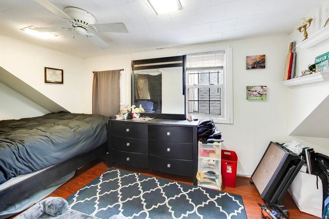 3243 N Hoyne Avenue, Chicago, IL 60618
