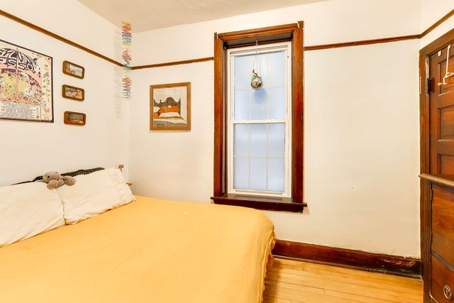 3243 N Hoyne Avenue, Chicago, IL 60618