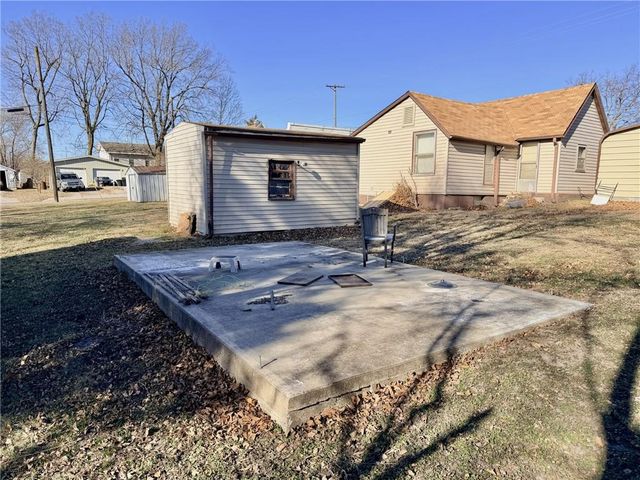 504 E 17th Street, Trenton, MO 64683