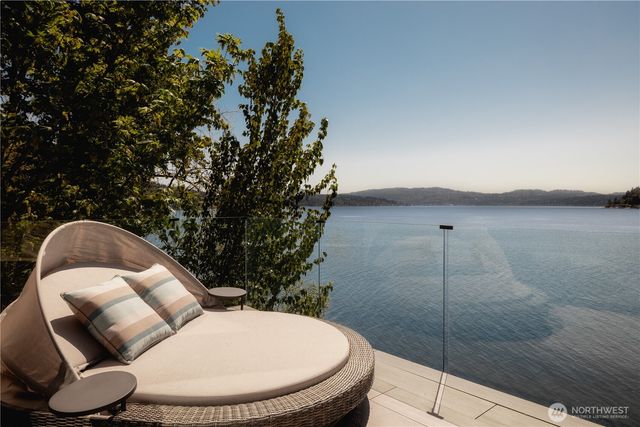 3101 E Lake Sammamish Parkway NE, Sammamish, WA 98074