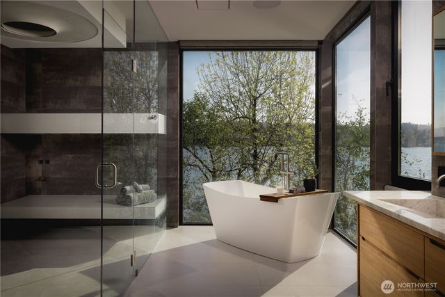 3101 E Lake Sammamish Parkway NE, Sammamish, WA 98074