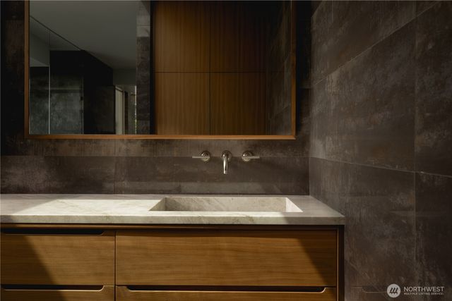 3101 E Lake Sammamish Parkway NE, Sammamish, WA 98074